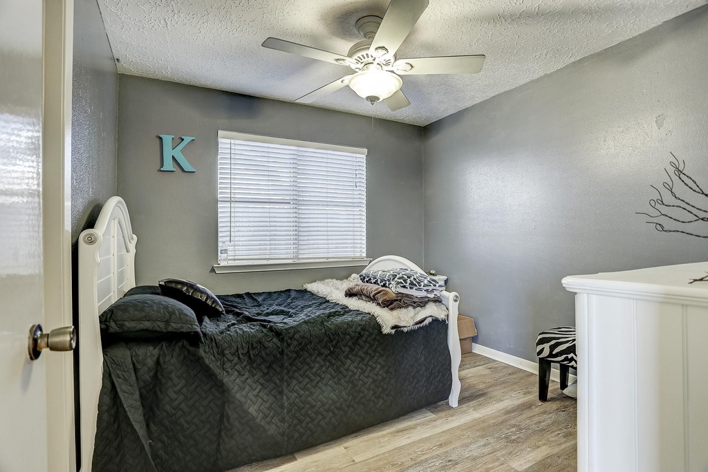 7006 Zieglers Grove - Photo 9