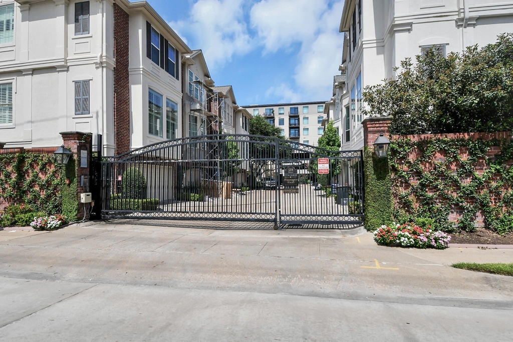 1912 Greenwich Place Drive - Photo 24