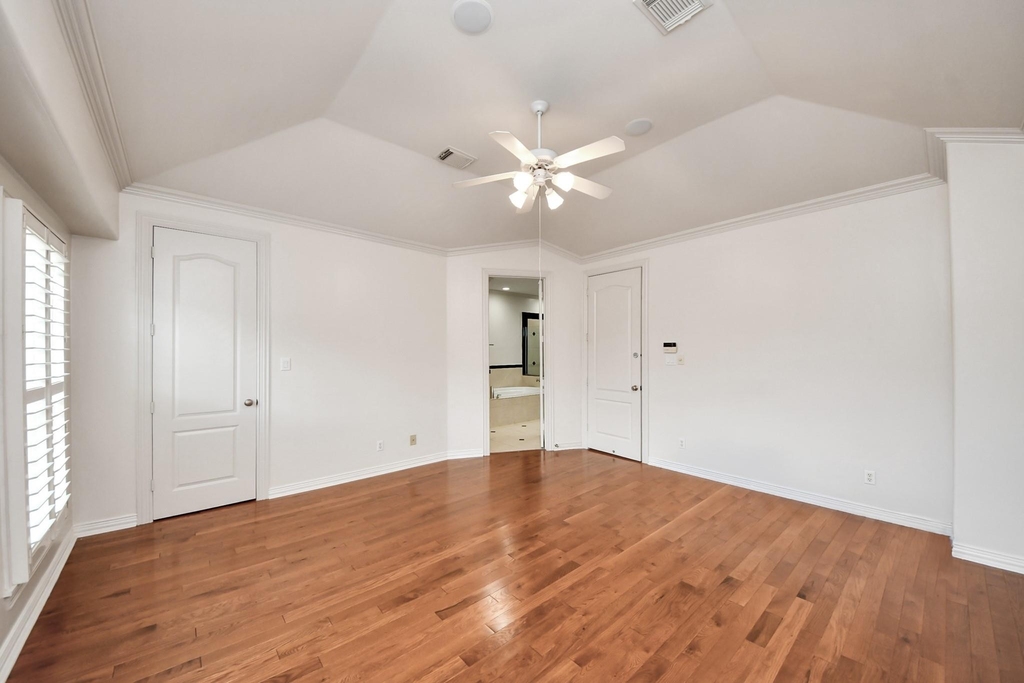 1912 Greenwich Place Drive - Photo 15