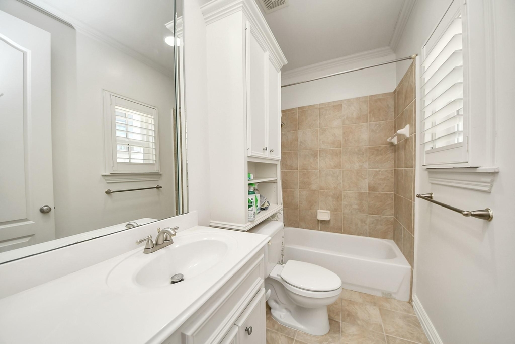 1912 Greenwich Place Drive - Photo 21
