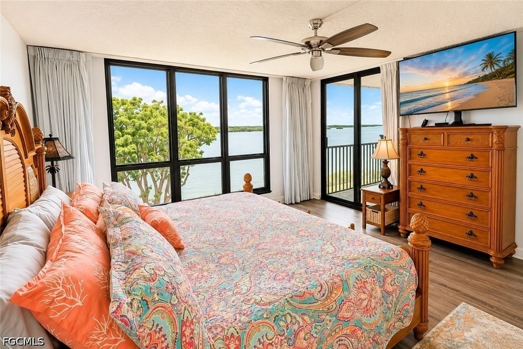 4203 Bay Beach Lane - Photo 10