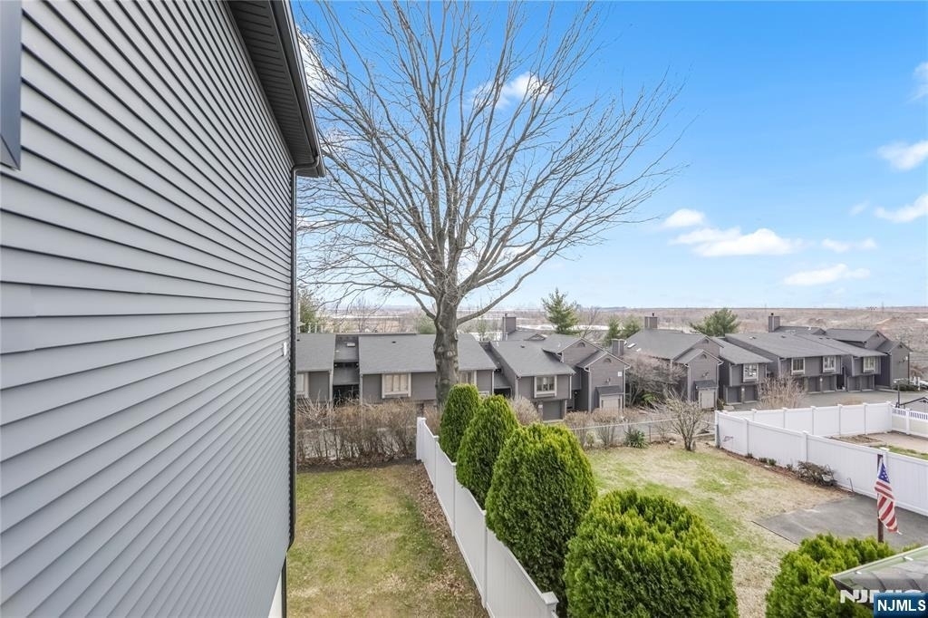 270 Lafayette - Photo 25