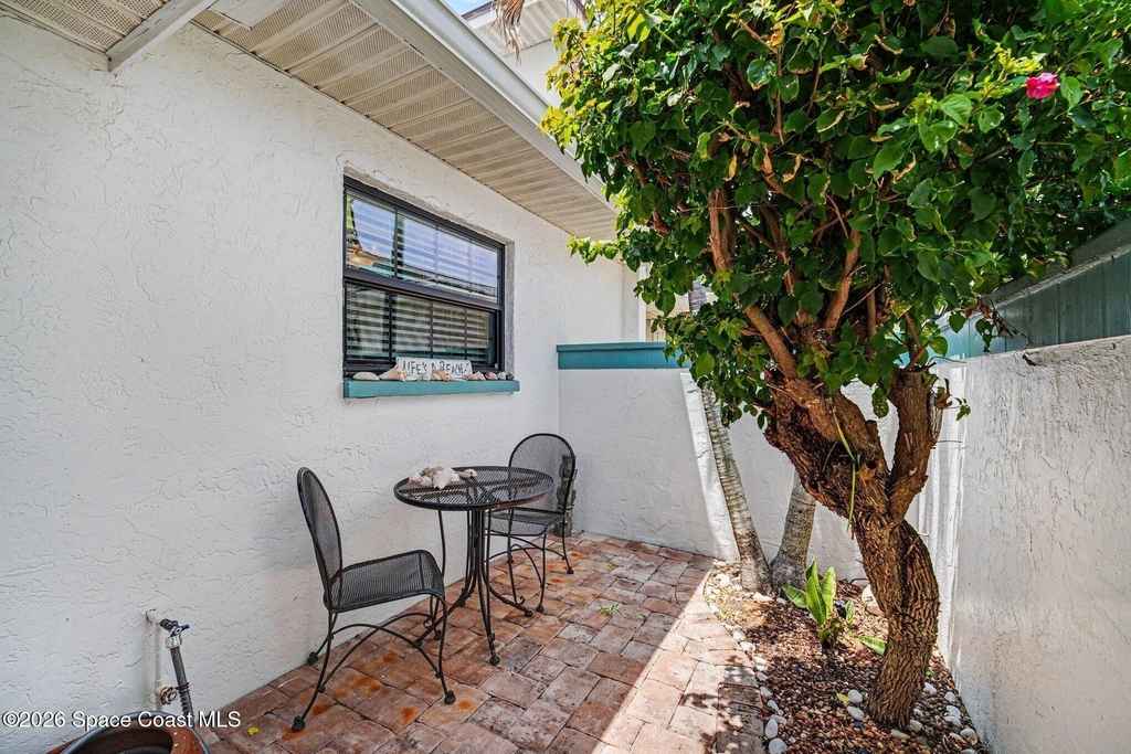 290 Paradise Boulevard - Photo 18