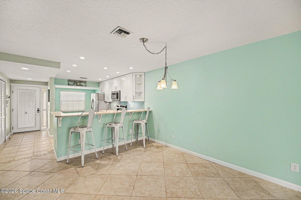 290 Paradise Boulevard - Photo 1