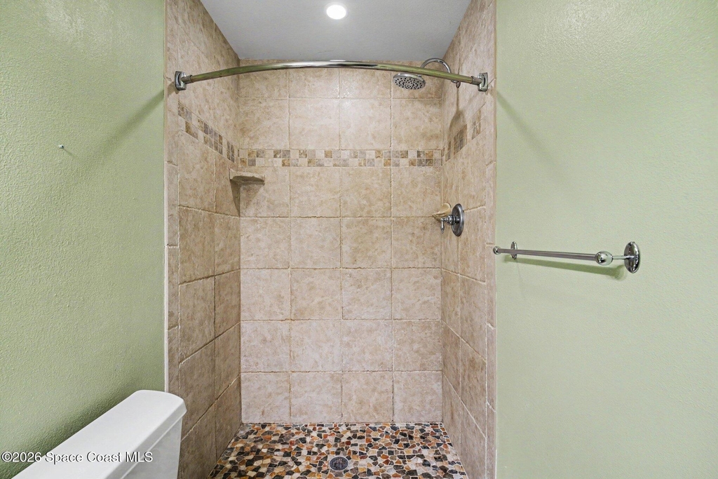 290 Paradise Boulevard - Photo 9
