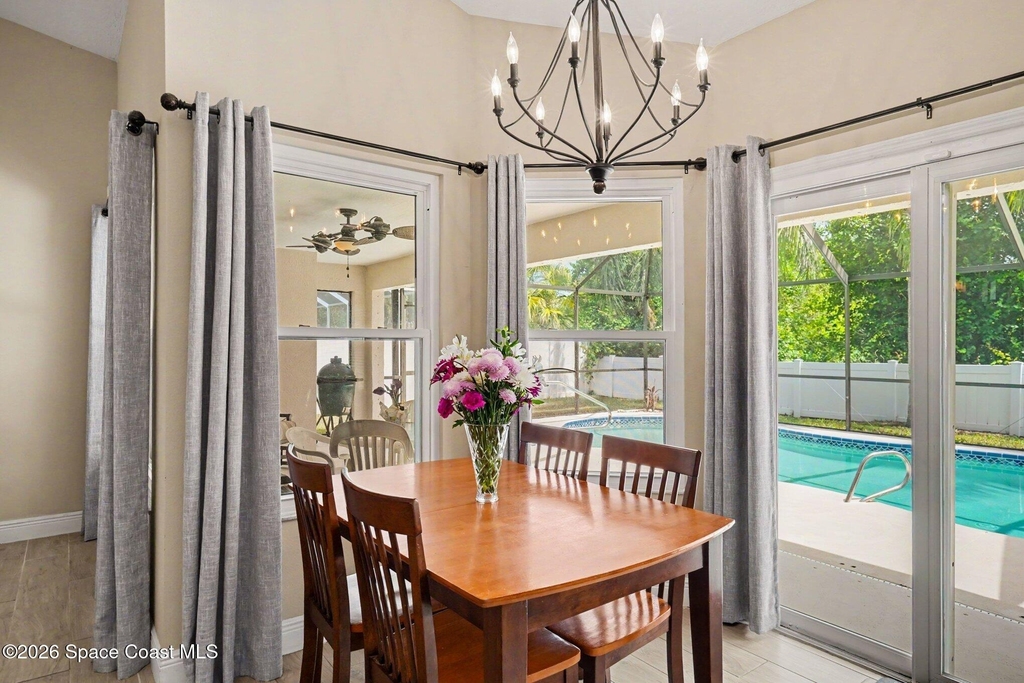 2765 Summer Brook Street - Photo 8