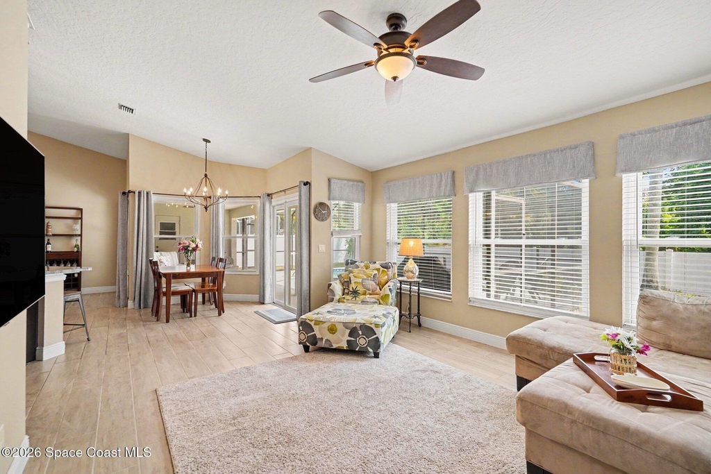 2765 Summer Brook Street - Photo 7