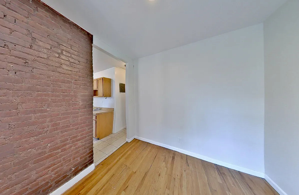 85 Pitt Street - Photo 1
