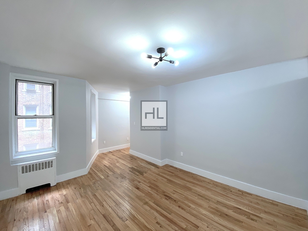 East 58th Street - Photo 0