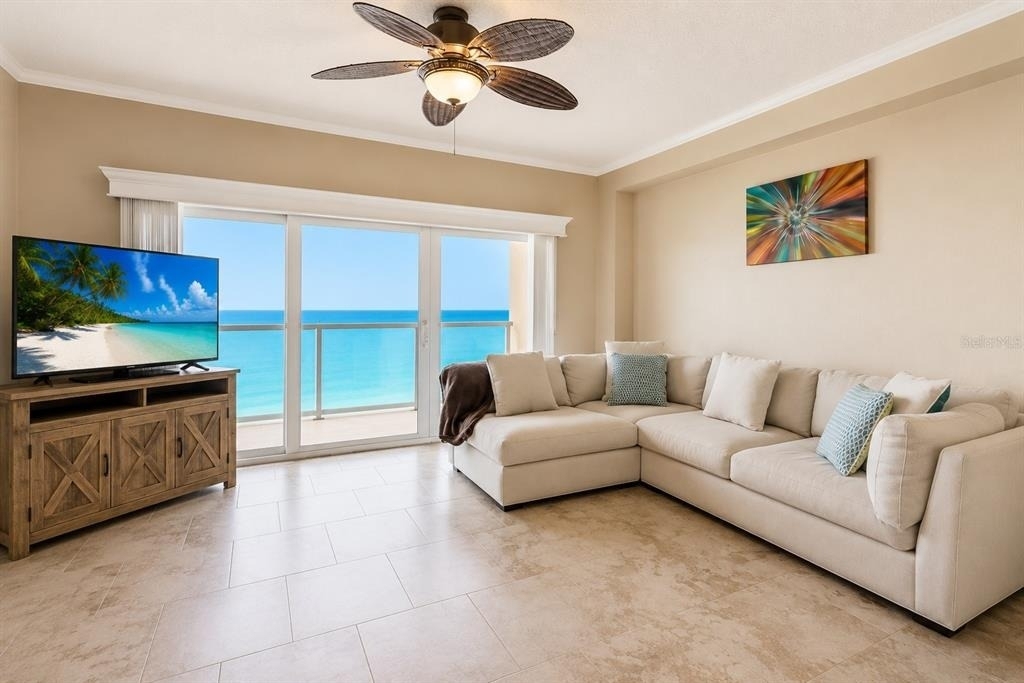 880 Mandalay Avenue - Photo 4