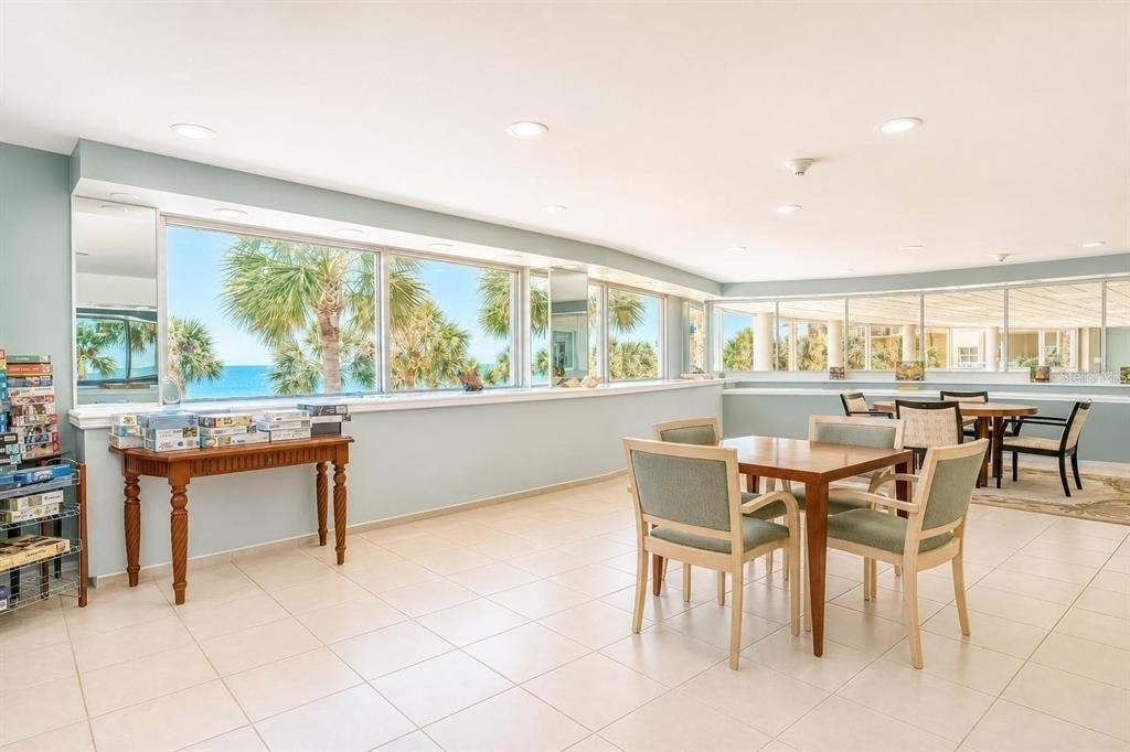 880 Mandalay Avenue - Photo 44