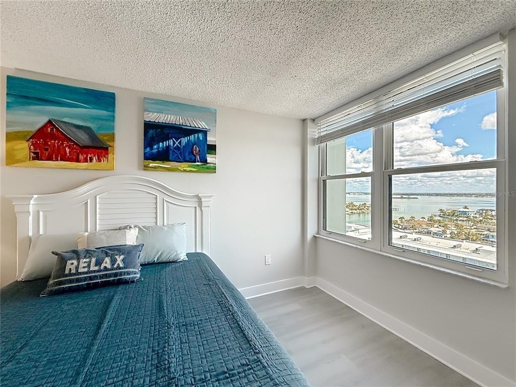 400 Island Way - Photo 33