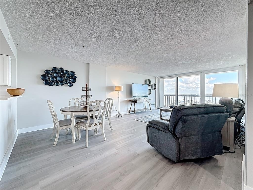 400 Island Way - Photo 4