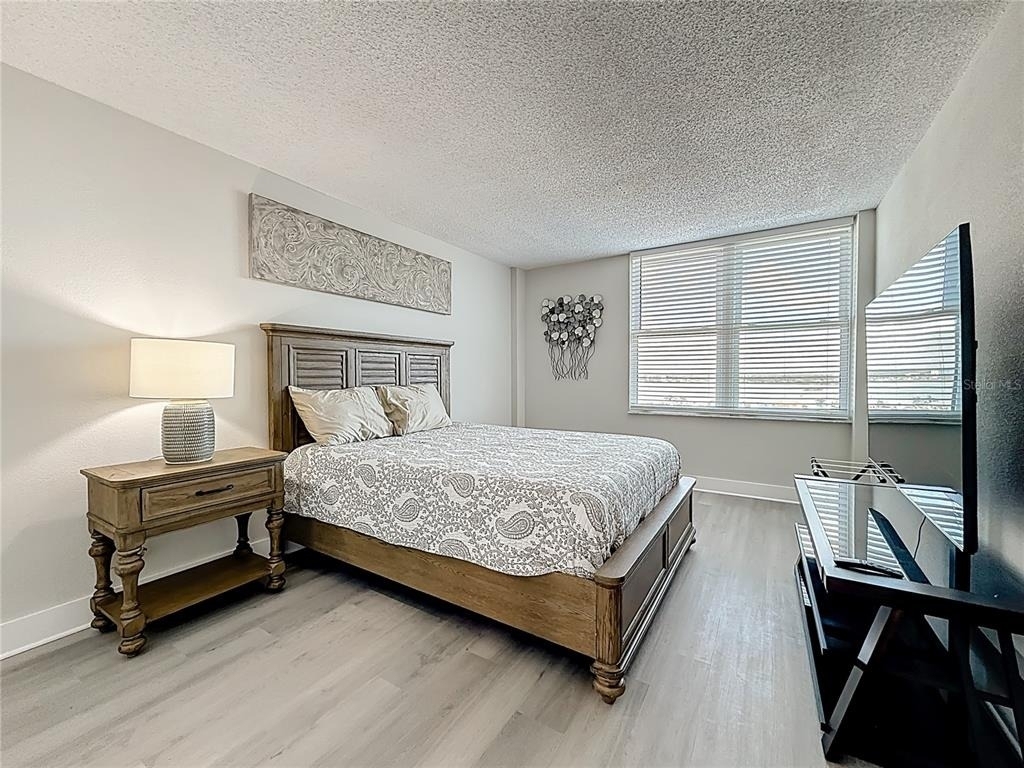 400 Island Way - Photo 36