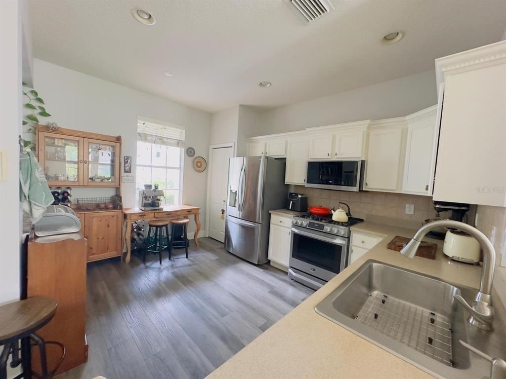14533 Cotswolds Drive - Photo 5