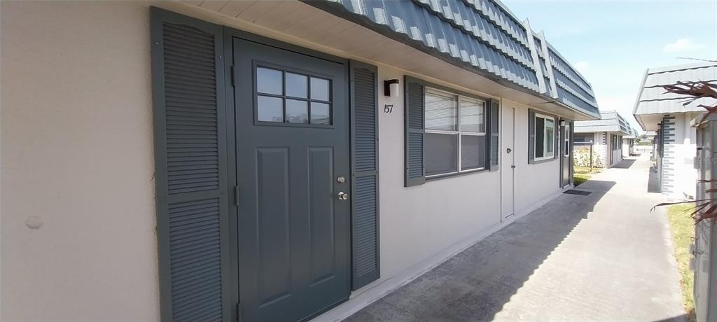 1811 Bedford Lane - Photo 0