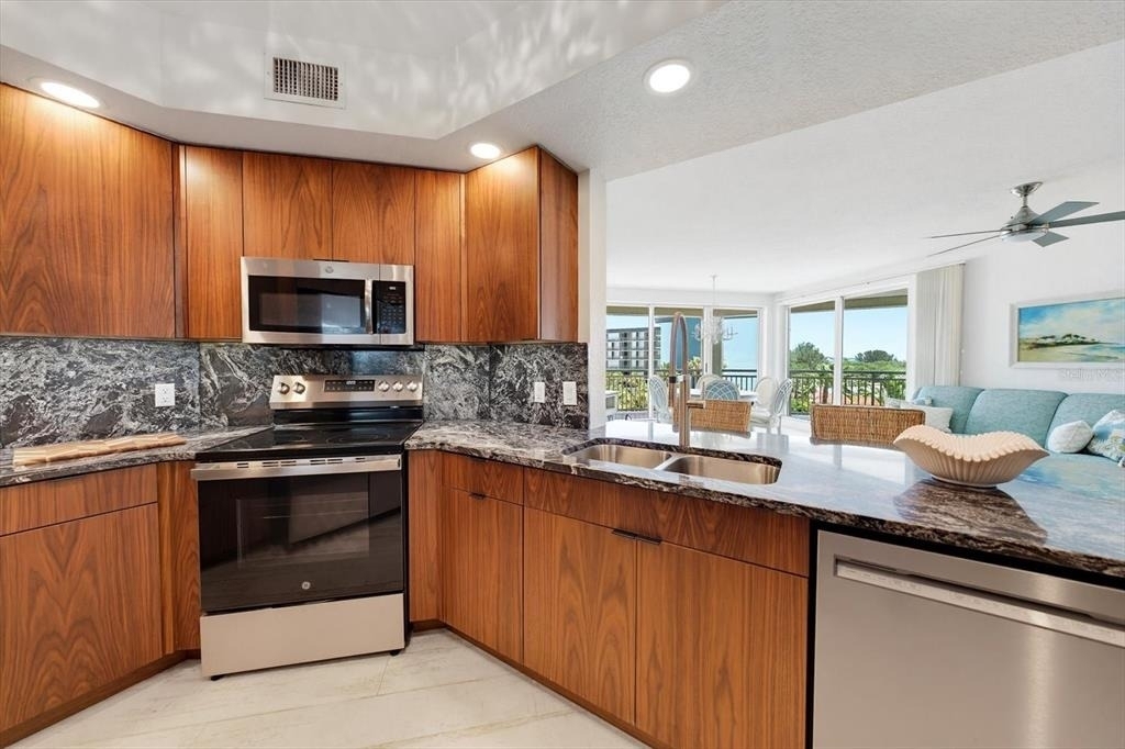 1170 Gulf Boulevard - Photo 15