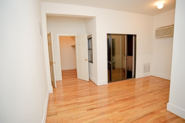 113 East 31st Street - Photo 1