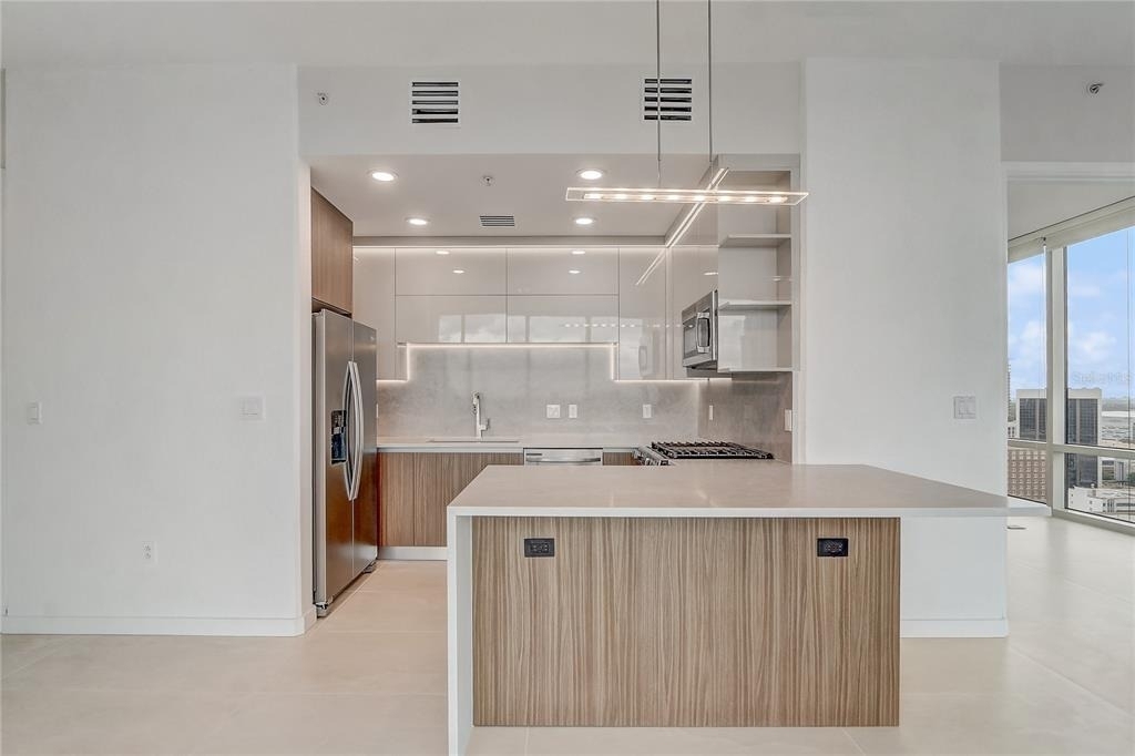 150 E Robinson Street - Photo 7