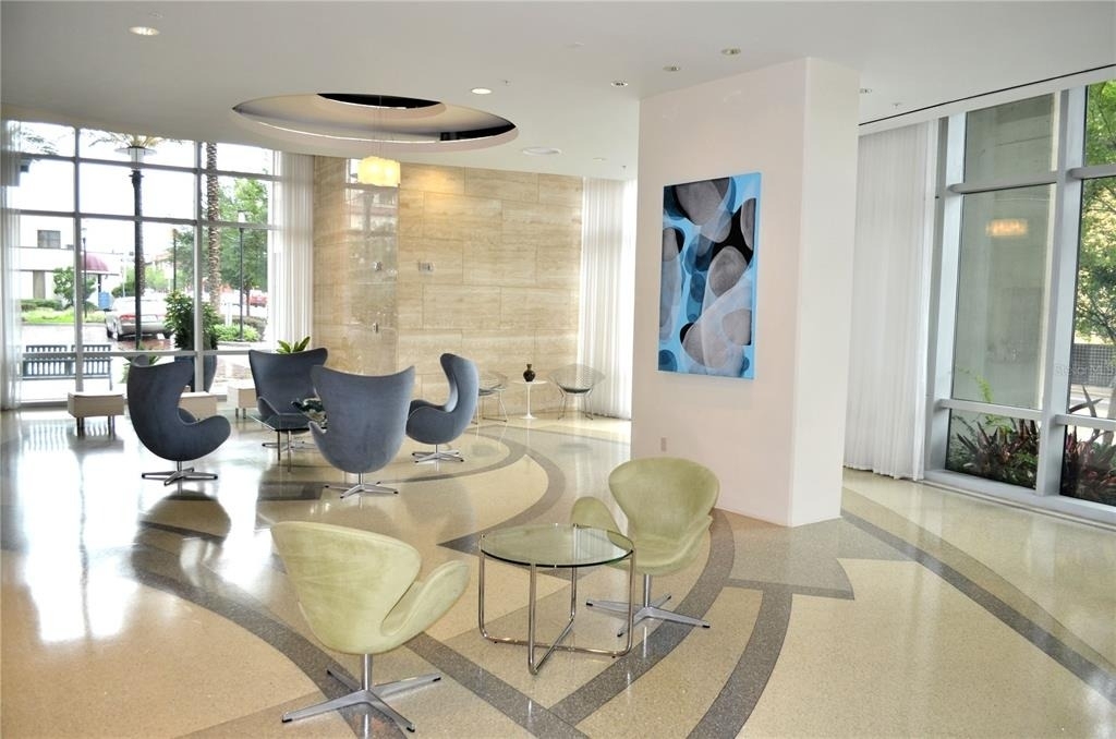 150 E Robinson Street - Photo 2