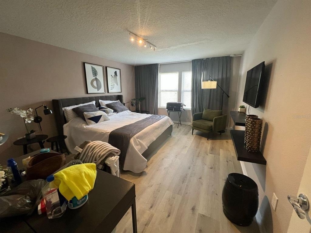 8831 Geneve Court - Photo 17