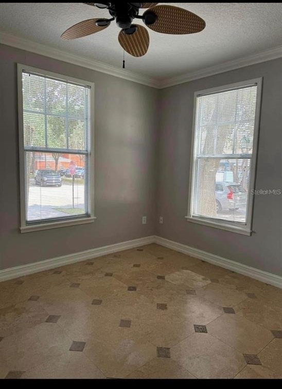 611 Campus Street - Photo 5