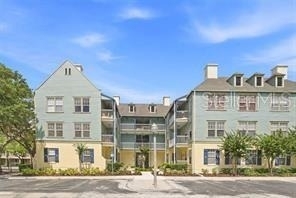 611 Campus Street - Photo 0
