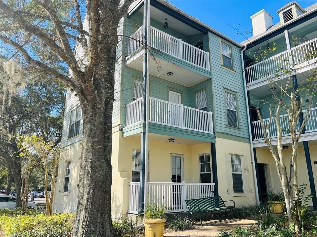 611 Campus Street - Photo 2