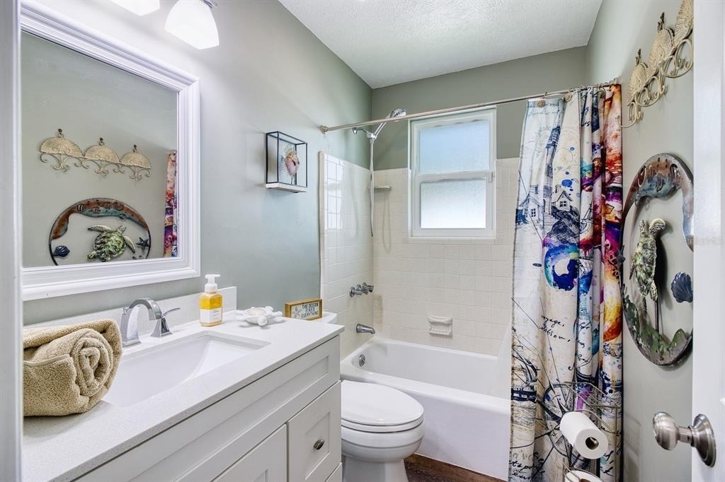 5242 Riverside Drive - Photo 11