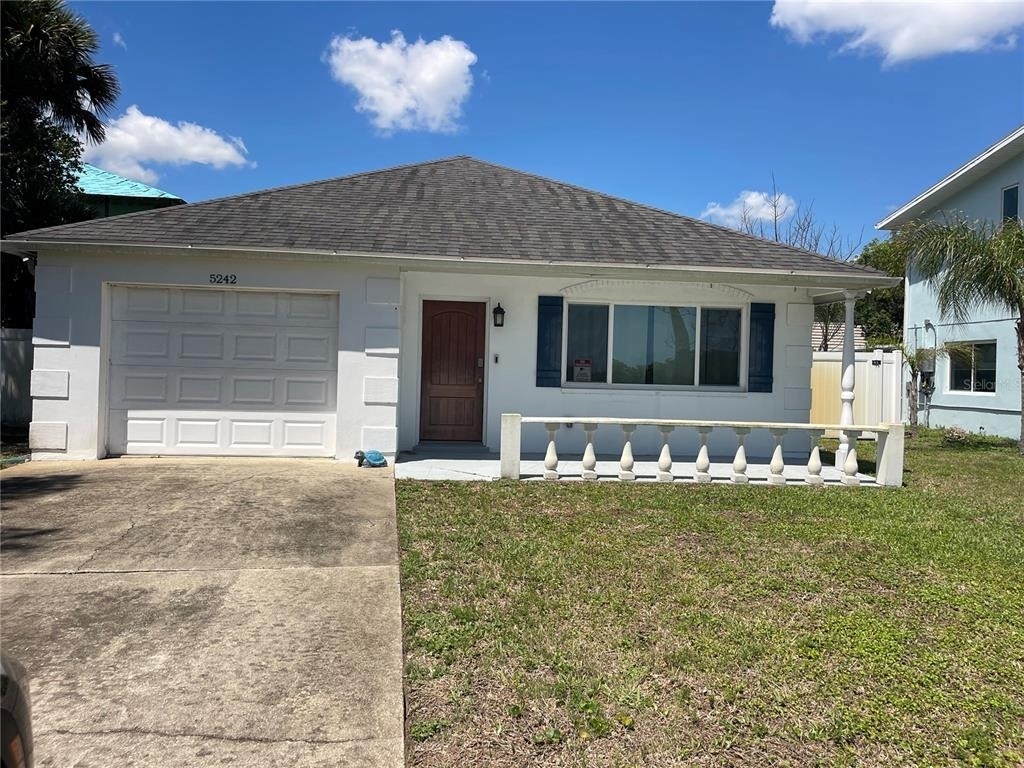 5242 Riverside Drive - Photo 0