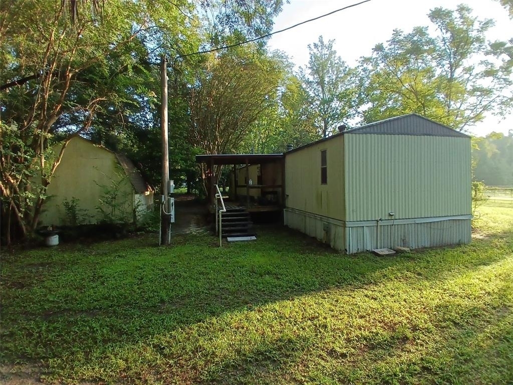 210 Se Hardin Court - Photo 8