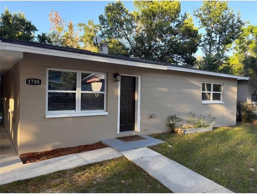 1708 High Street - Photo 0