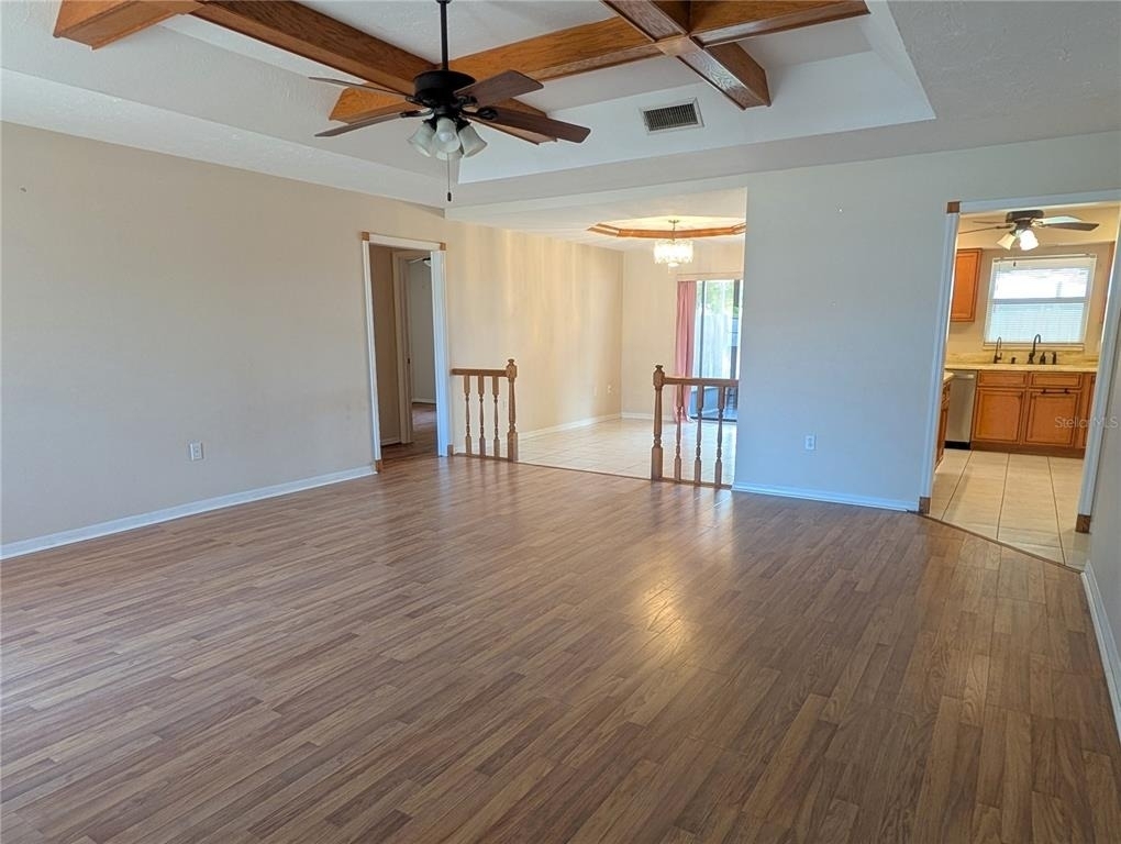 88 Temple Road - Photo 2