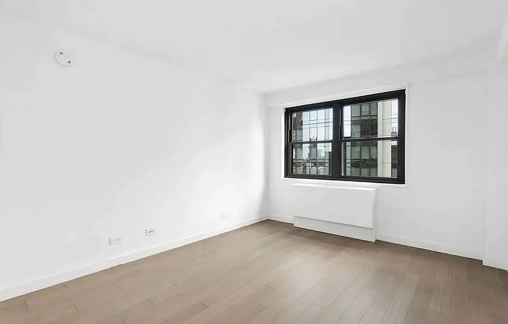 39 street 2nd ave - Photo 0