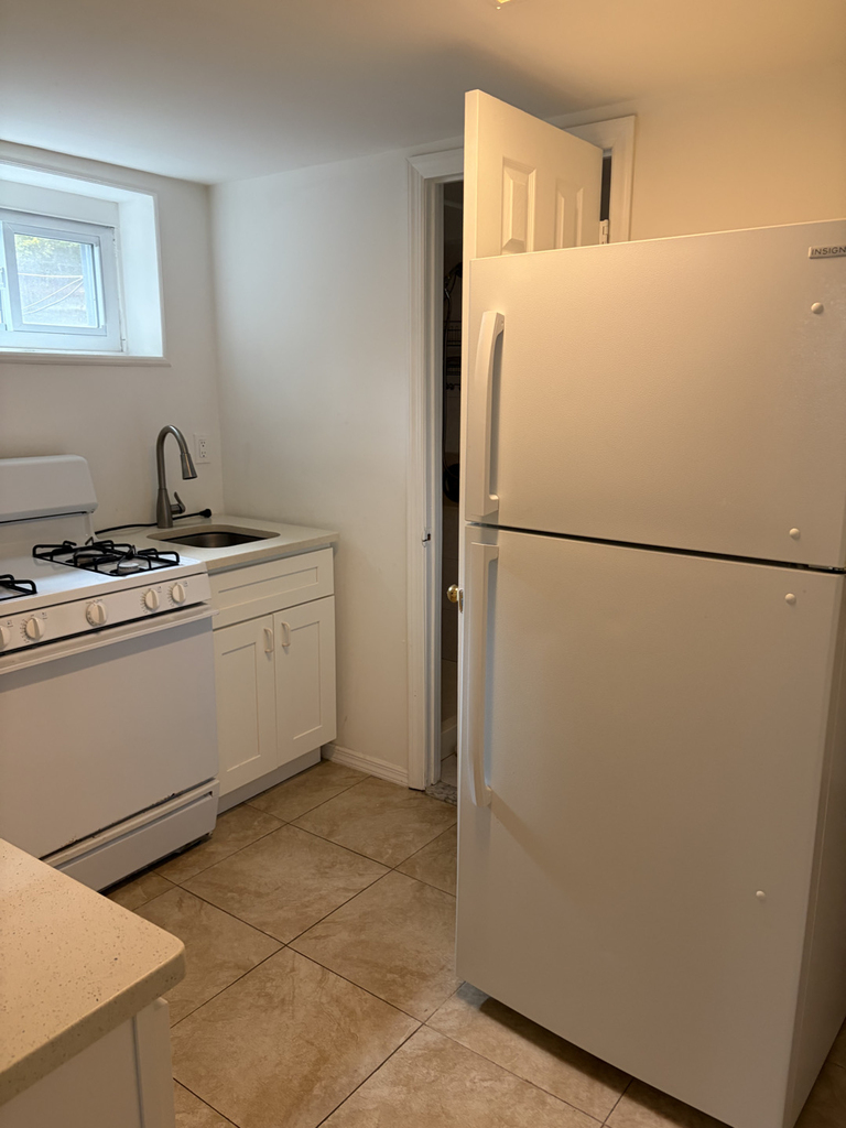 81-11 Utopia Parkway - Photo 13