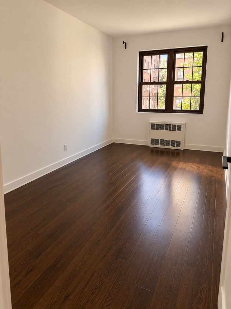 32-86 33rd Street - Photo 4