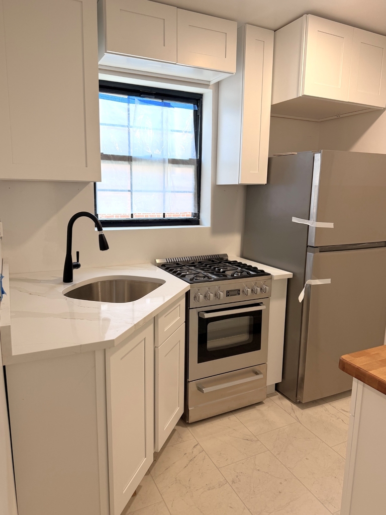 32-20 34th Street - Photo 1
