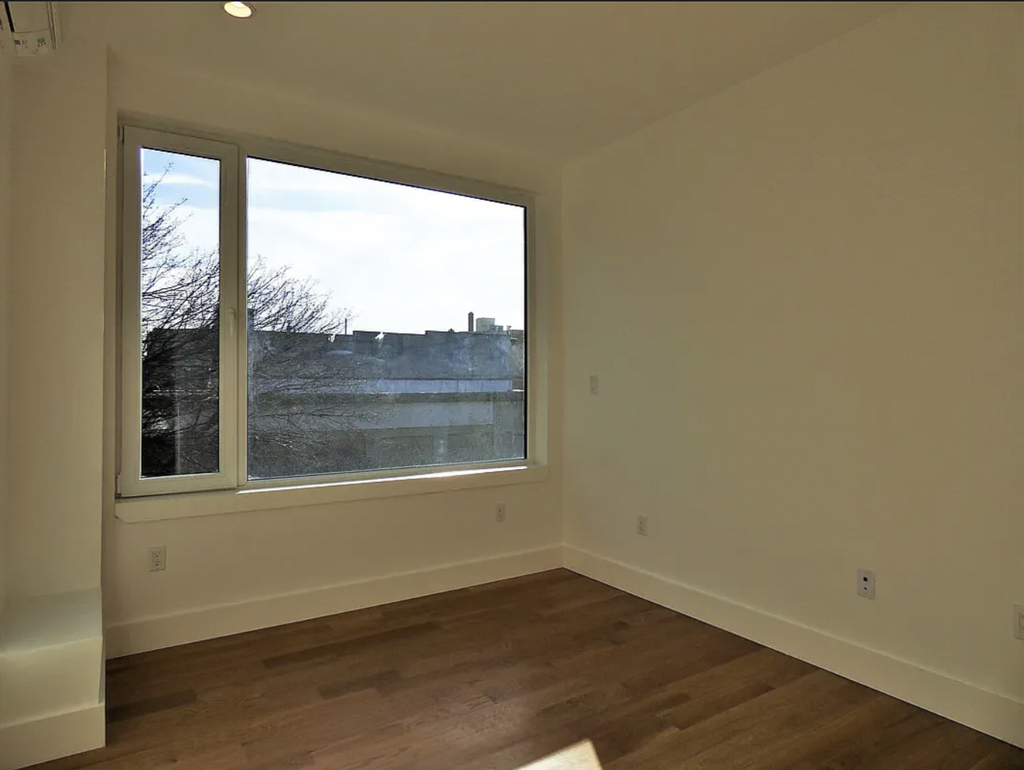 108 Havemeyer Street - Photo 5