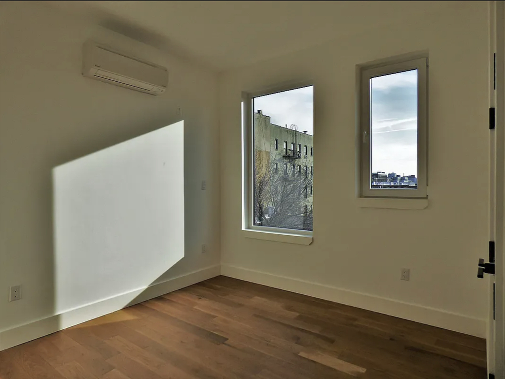 108 Havemeyer Street - Photo 3