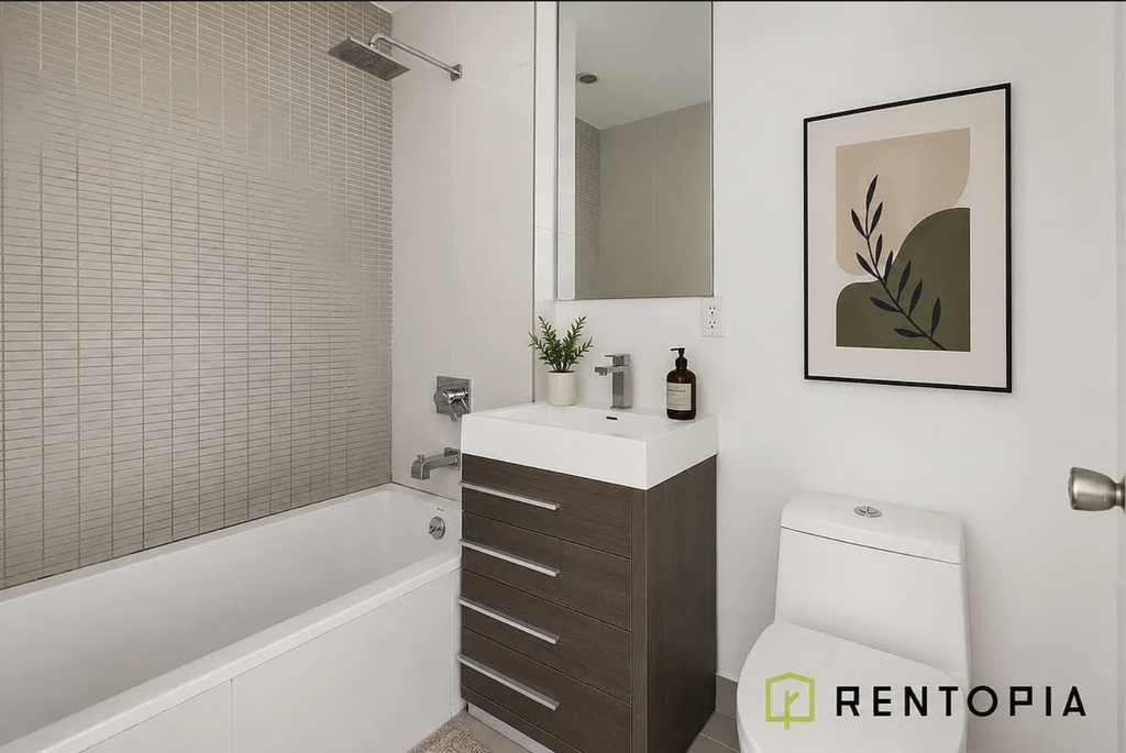 106 Meserole Street - Photo 8