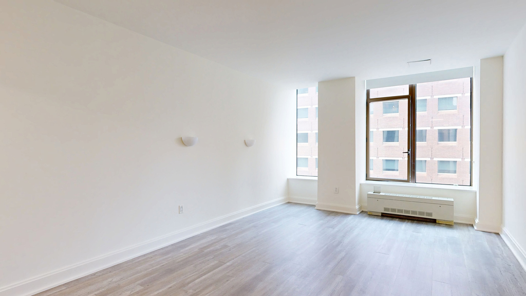 10 Hanover Square - Photo 3