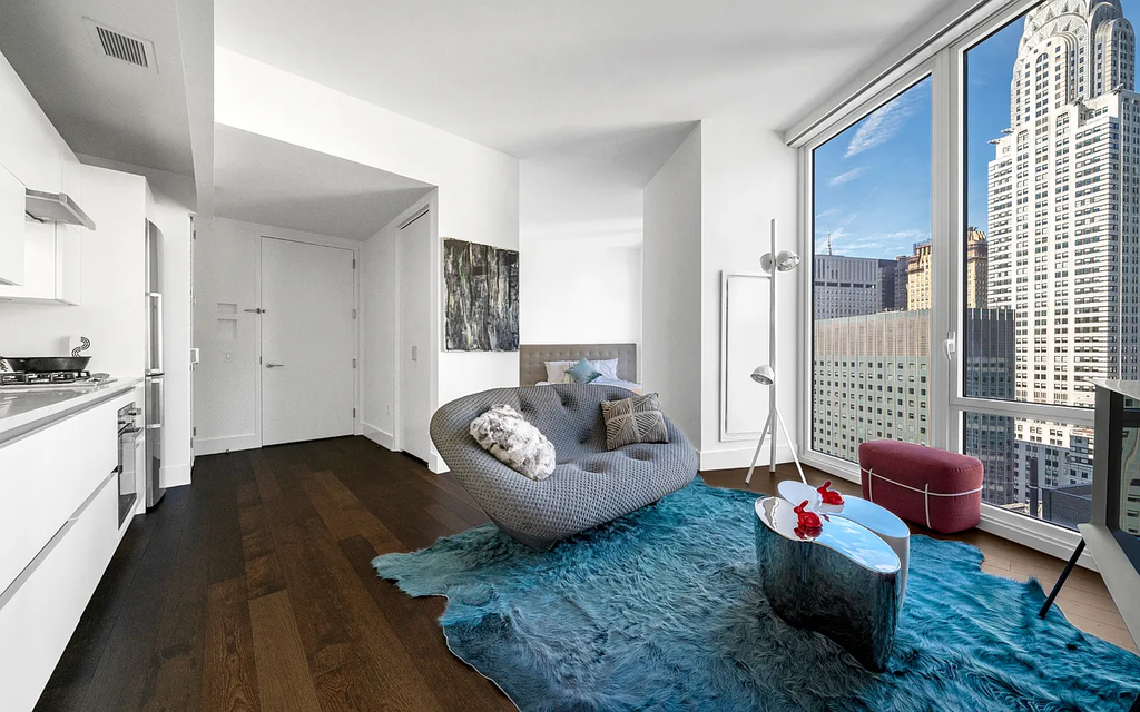 222 East 44th Street - Photo 3