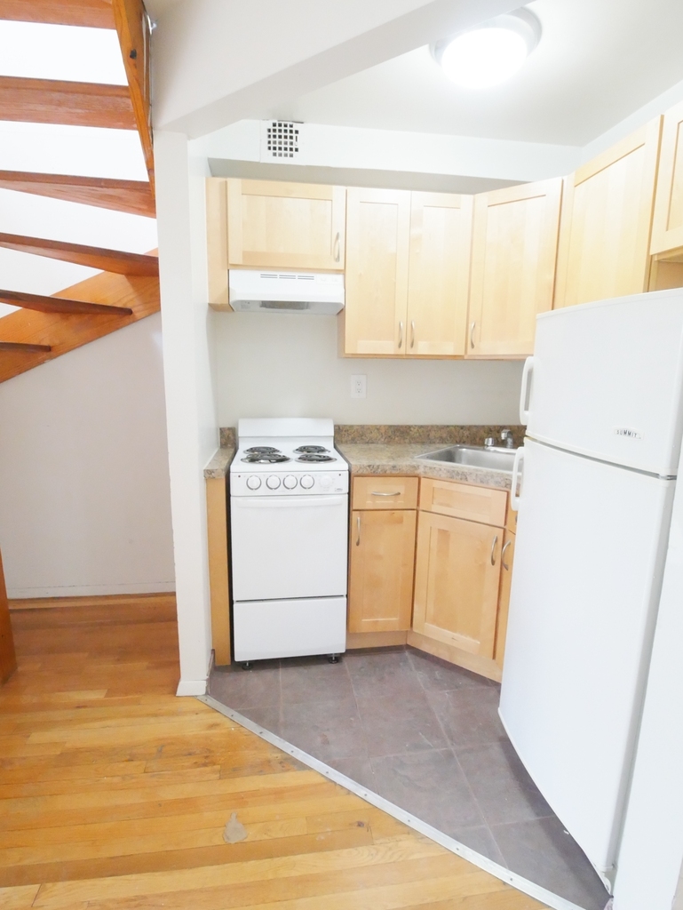 434 East 84th Street - Photo 13