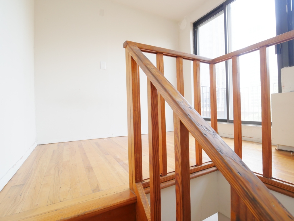434 East 84th Street - Photo 9