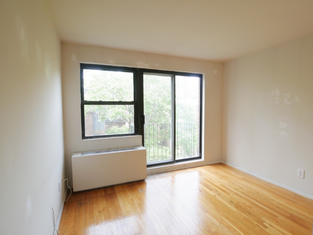 434 East 84th Street - Photo 3
