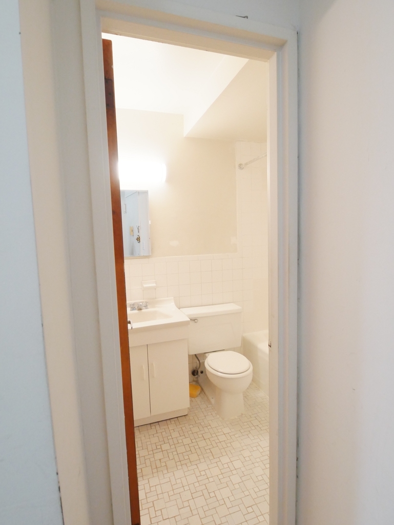 434 East 84th Street - Photo 15