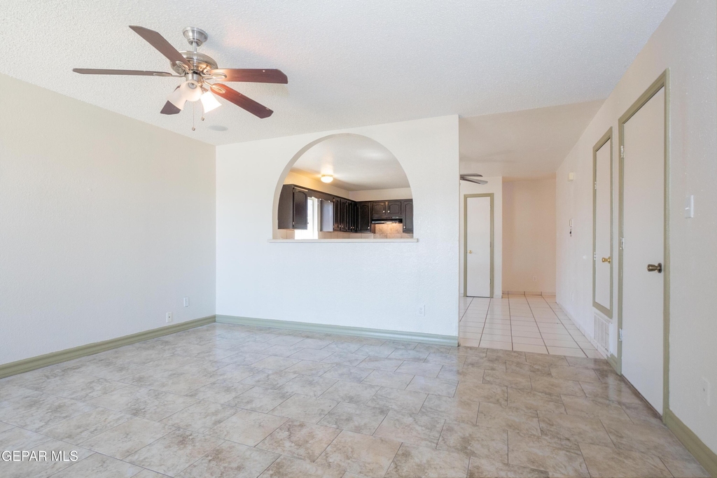 11641 Desert Keep Drive - Photo 4