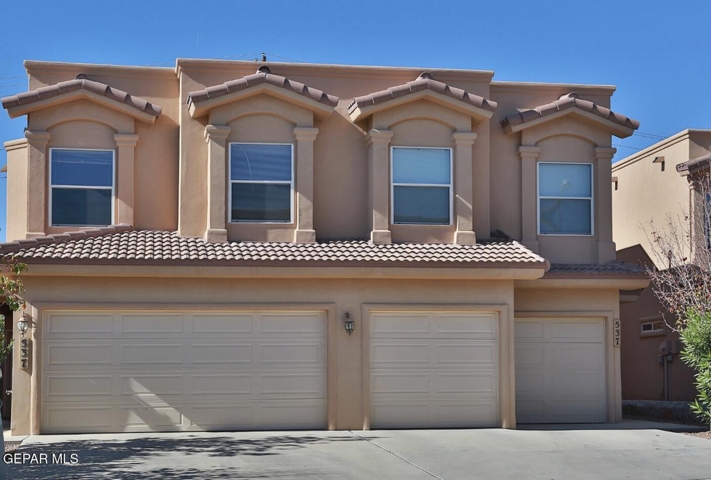 533 Green Village Court - Photo 0