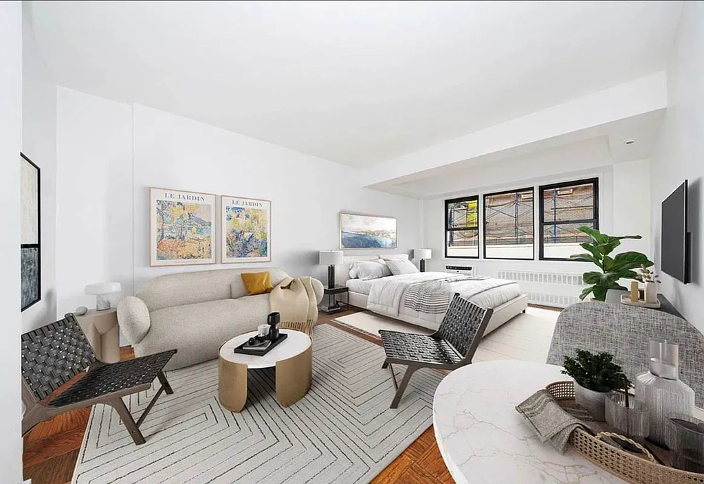 236 East 36th Street - Photo 0