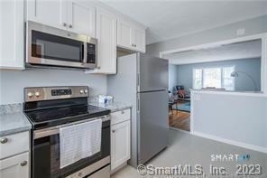 747 Main Street - Photo 2